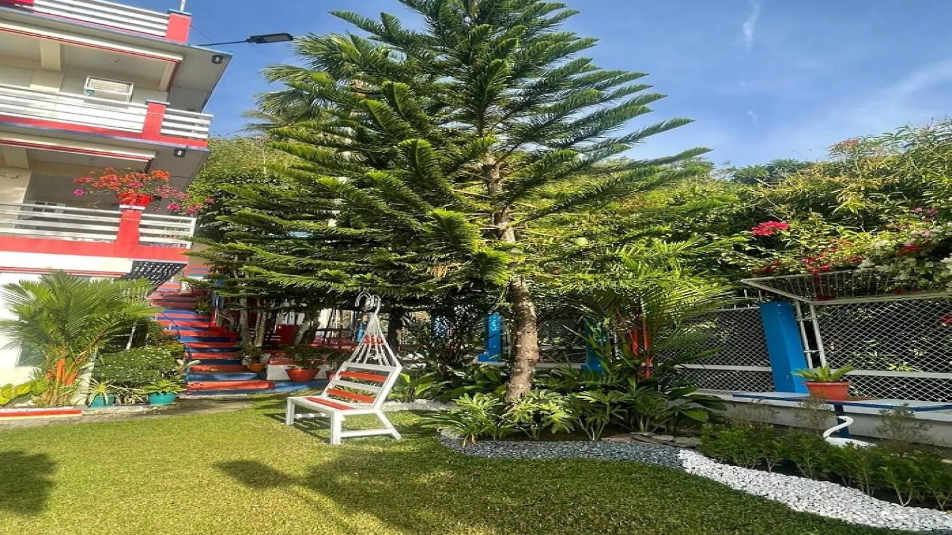4 Budget Hotels Near Cagsawa Ruins Worth Booking